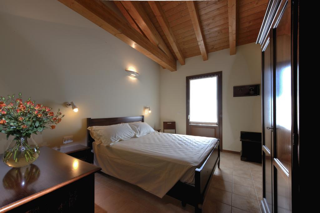 Villa Agriturismo Olistella à Palazzolo dello Stella Chambre photo